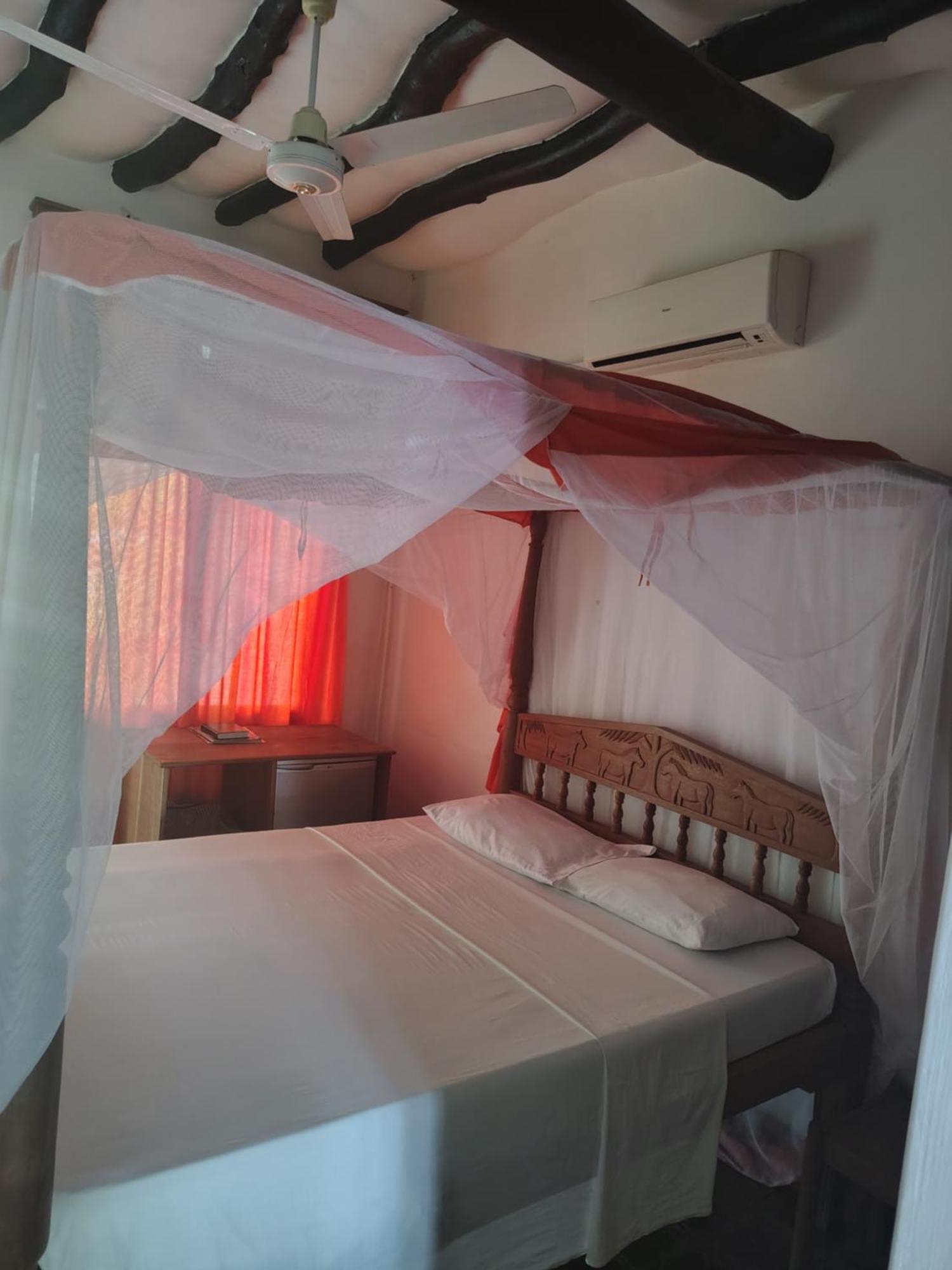 Mangro Hotel Diani Beach Exterior foto